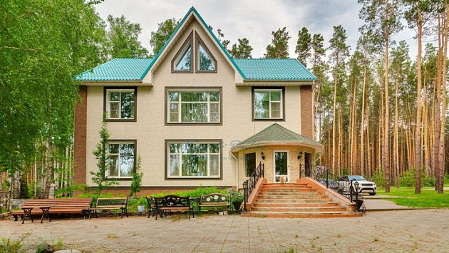 Общество - Под Новосибирском продают трехэтажный коттедж с видом на залив  за 60 миллионов рублей - Вести Новосибирск