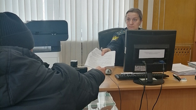 Новосибирца арестовали на десять суток за неуплату алиментов своим детям