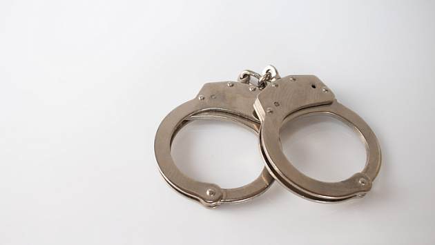 Новосибирец под наркотиками попытался ограбить женщину и попал под суд