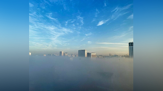 Новосибирск утром 17 октября окутало плотным туманом