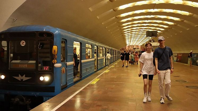 В Новосибирском метрополитене решили перейти на пятивагонные составы