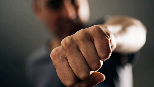 Новосибирец отделался условным сроком за удар в голову полицейского