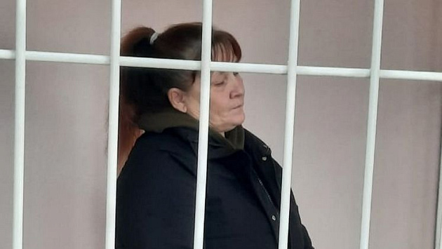 Жительницу Новосибирской области приговорили за избиение знакомого лопатой