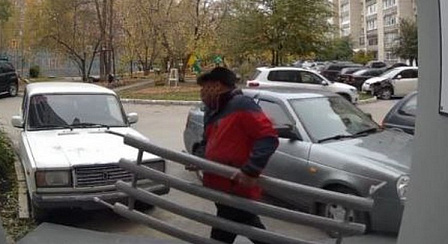 Хозяйственный новосибирец унес с собой батарею из чужого дома в Академгородке