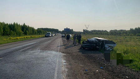 Под Новосибирском в лобовом столкновении машин погиб 21-летний юноша