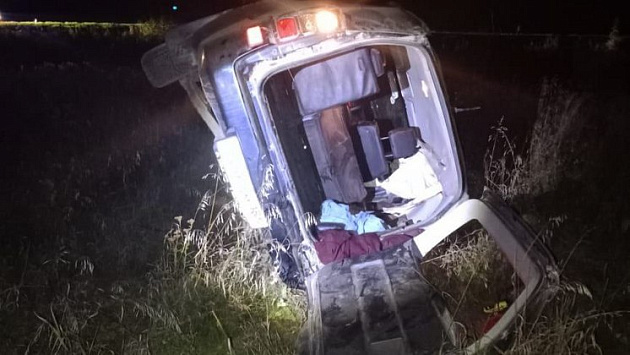 В Новосибирской области в перевернувшемся внедорожнике погиб 61-летний водитель